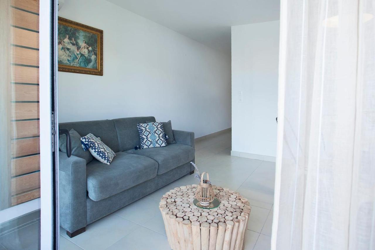 appartement de vacances Fiora à Calvi à 300m de la plage et du port Extérieur photo