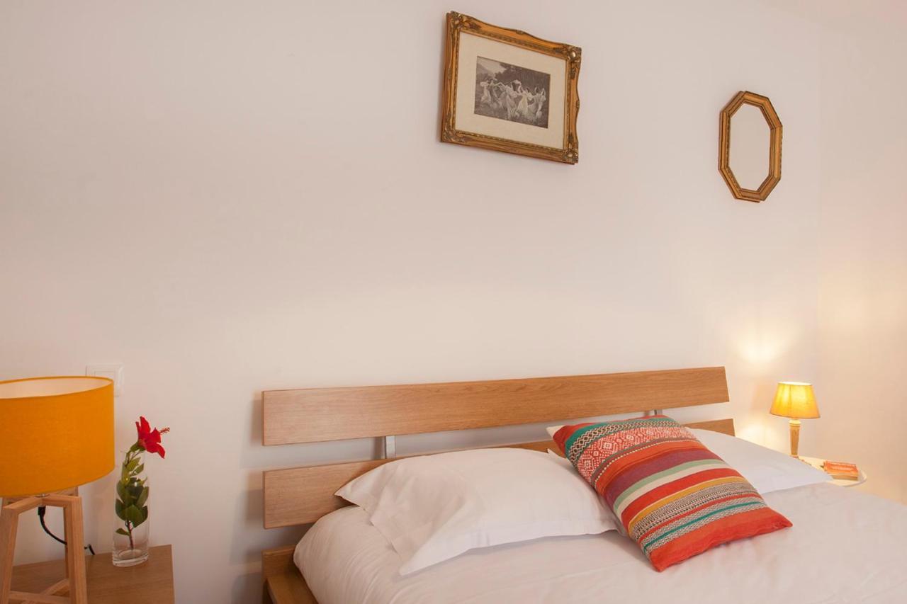 appartement de vacances Fiora à Calvi à 300m de la plage et du port Extérieur photo