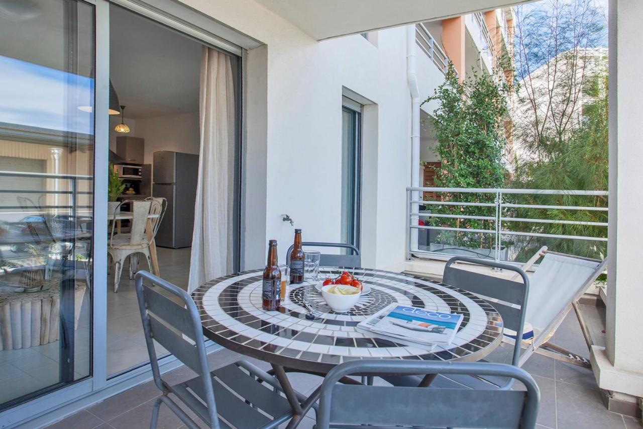 appartement de vacances Fiora à Calvi à 300m de la plage et du port Extérieur photo