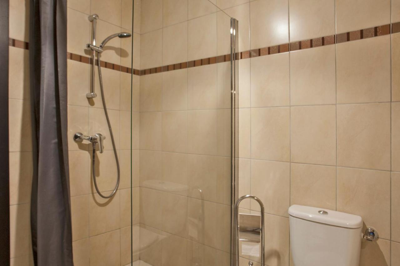 appartement de vacances Fiora à Calvi à 300m de la plage et du port Extérieur photo